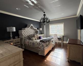 Queen sized bedroom furniture