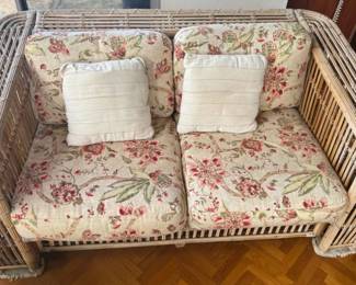 019Loveseat
