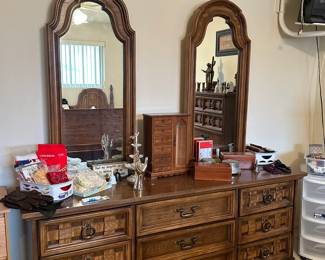 Drexel Dresser with Two Mirrors