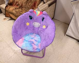 Kids’ Unicorn chair