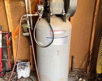 Large air compressor 