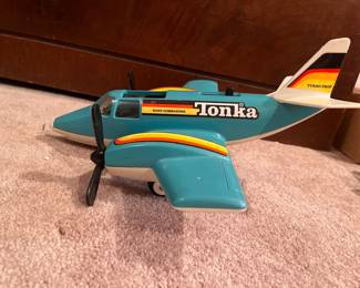 Tonka hand Commander plane