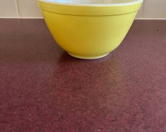 Small yellow Pyrex mixing bowl