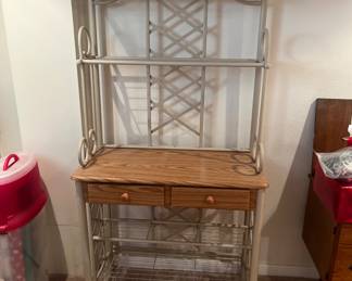 Bakers rack