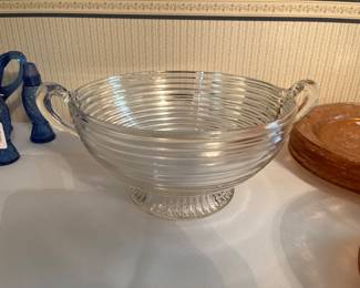 Anchor Hawking Manhattan footed bowl