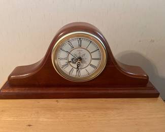 Small Mantle Clock
