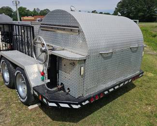 This unit is powered by a high-efficiency propane cooker