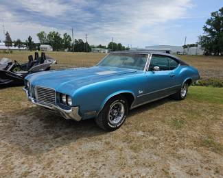 1972 Oldsmobile Cutlass with a 454 big block