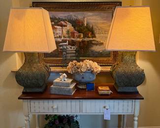 Tons of art, lamps and furniture!