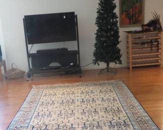 Turkish wool GTree of Life carpet with fringe.