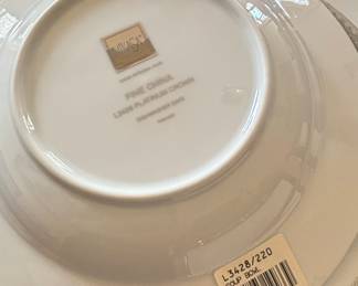 Mikasa Platinum Crown L3428 Fine China Dinnerware Set