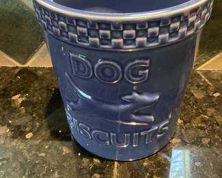 Dog treat canister 
