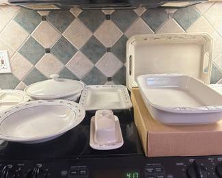 Longaberger dishes 