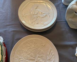 Frankoma Christmas plates 