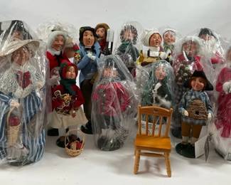 Byers Choice Carolers Assorted Christmas Figurines w Chair