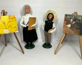 Byers Choice Artists With Easels Figures