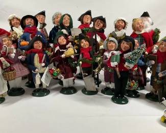 Byers Choice Carolers Vintage Christmas Figurines Collection w Tags Accessories