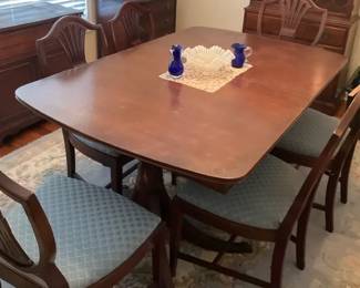 Elegant Traditional Dining Table  6 Chair Set