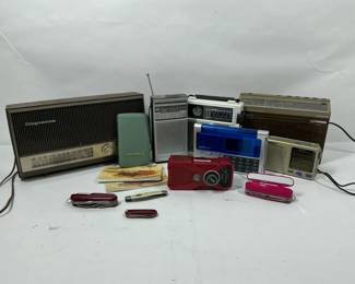 Vintage Radios  Pocket Knife Mixed Lot