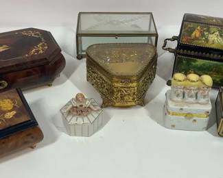 Trinket and Jewelry Box Collection Inlaid Wood Music Box Decorative Cases