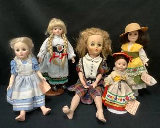Dolls, Dolls, Dolls