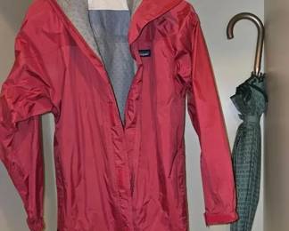 Patagonia Youth XL Raincoat  Large Umbrella