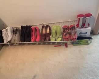 Ladies Footwear, Weights