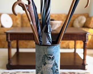 Umbrella Holder, Umbrellas/Canes