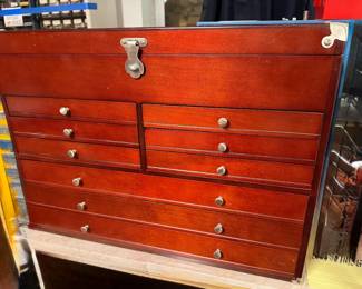 Elegant Tool or Jewelry Box-Felt lined