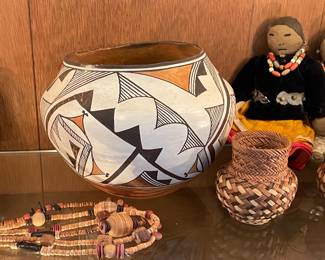 Various Native Am pcs