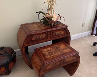 $195 Curved Vanity with bench 