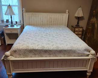 Pottery Barn . Queen size