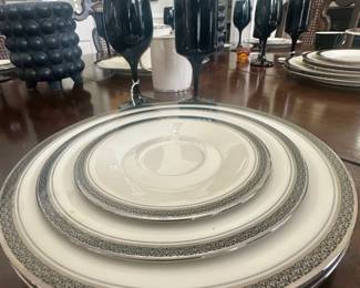 Service for 8 - contemporary porcelain