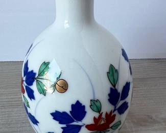 Japanese Porcelain Sake Bottle with Floral Motif