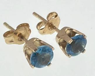 Pair of 14kt round blue topaz stud earrings