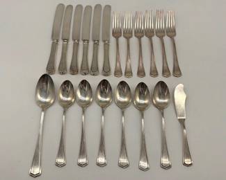 Assortment of Lunt "Carolina" pattern sterling flatware
