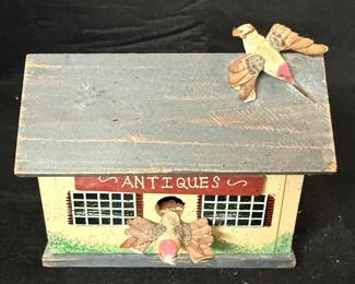 Small Birdhouse Decoration