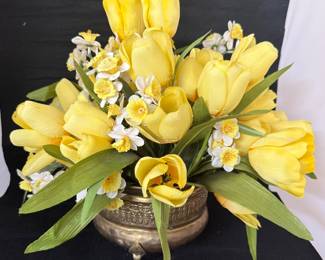 Yellow Artificial Flower Arrangement in Circle Vase