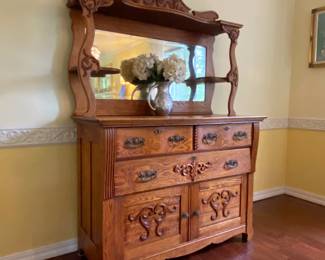 American Oak Sideboard~beautiful piece with function drawers and cabinet 1850’s