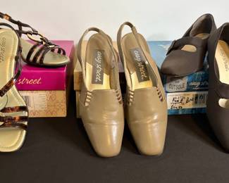 Three Pair Womens Shoes 7 12 M