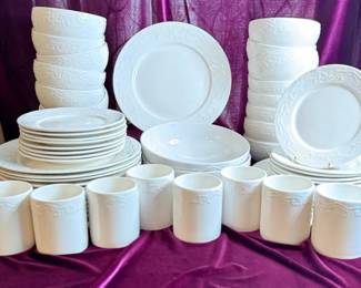 Pfaltzgraff Charlotte Pattern Dining Set