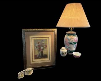 Vtg. Chinese Famille Rose Vase Lamp More Floral Decor