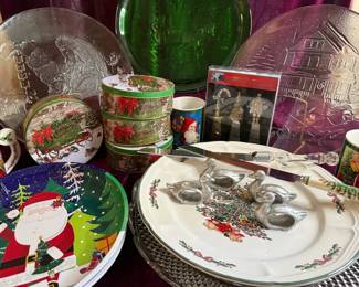 Christmas Table Service Mystery Lot