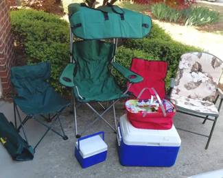 Outdoor Chair and Cooler Bundle