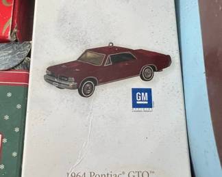 Hallmark 1964 Pontiac GTO Keepsake Christmas Ornament