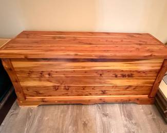 Murphy Style Cedar Chest