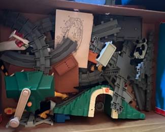 Fisher-Price Magic Track Train Set