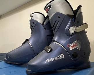 Munari Comfort 380 Series Ski Boots