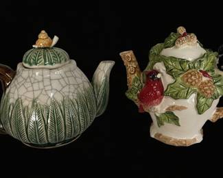 Cracker Barrel Holiday Garden Teapot