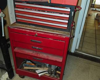 Tool chest